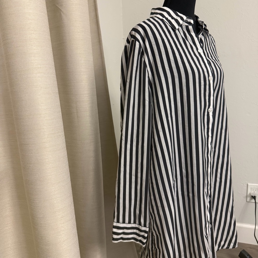 Summersalt Striped Black and White Swim Cover-Up - Picture 3 of 7